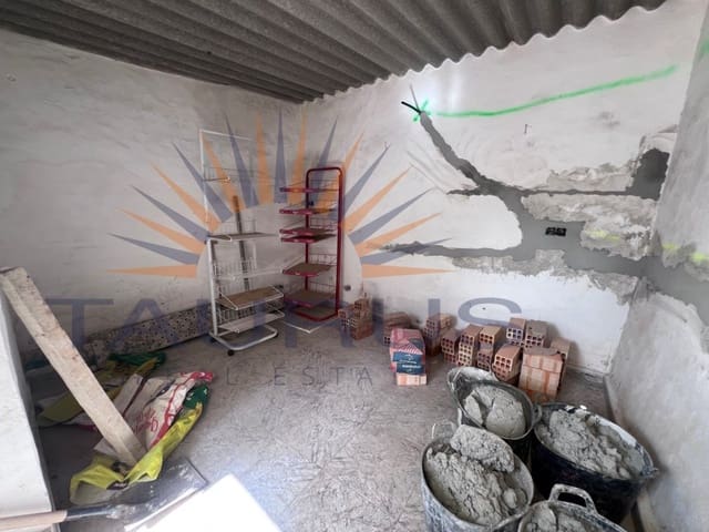 4 slaapkamer Huis te koop in Archez - € 175.000 (Ref: 9337855)