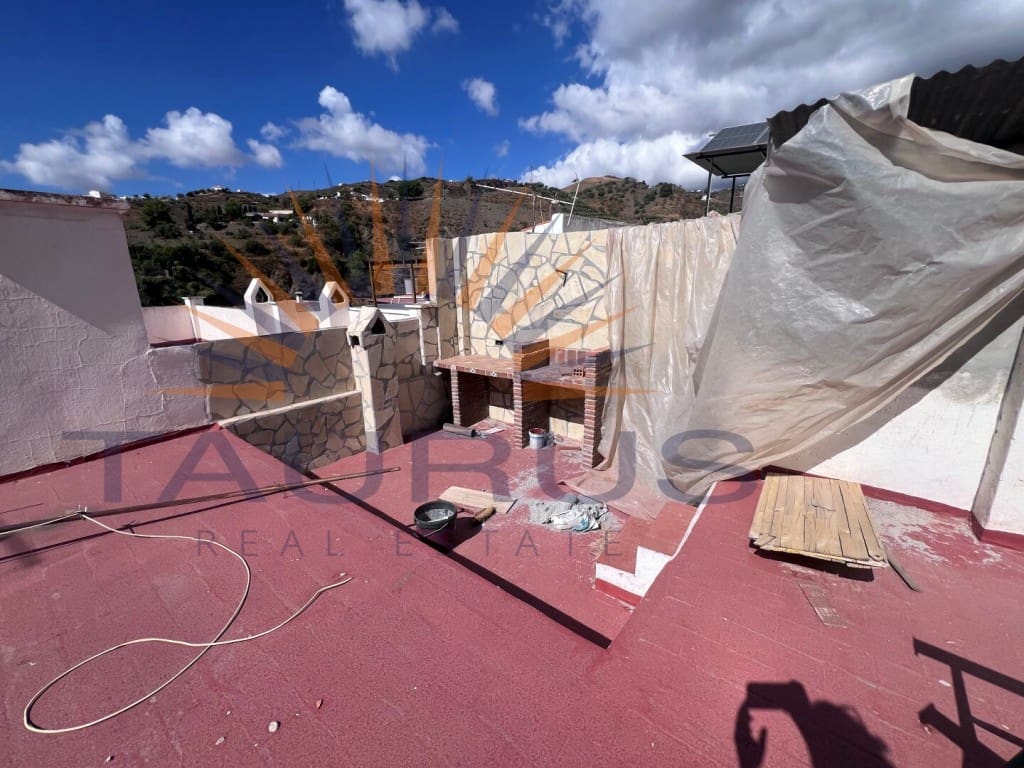 4 slaapkamer Huis te koop in Archez - € 175.000 (Ref: 9337855)