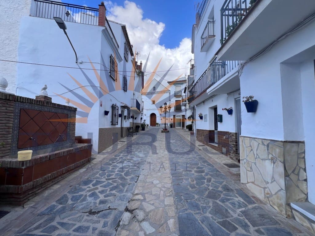 4 slaapkamer Huis te koop in Archez - € 175.000 (Ref: 9337855)