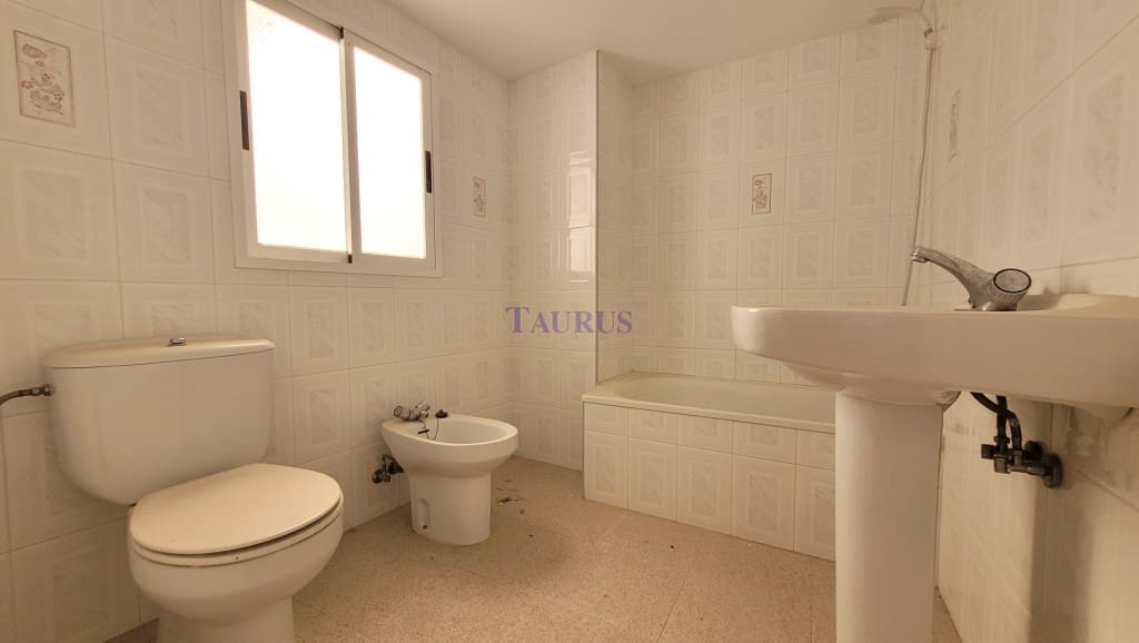 3 slaapkamer Huis te koop in Canillas de Albaida - € 98.000 (Ref: 9349285)