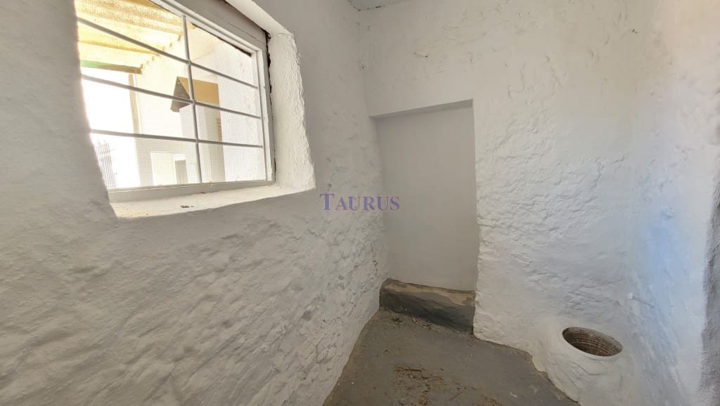 3 slaapkamer Huis te koop in Canillas de Albaida - € 98.000 (Ref: 9349285)
