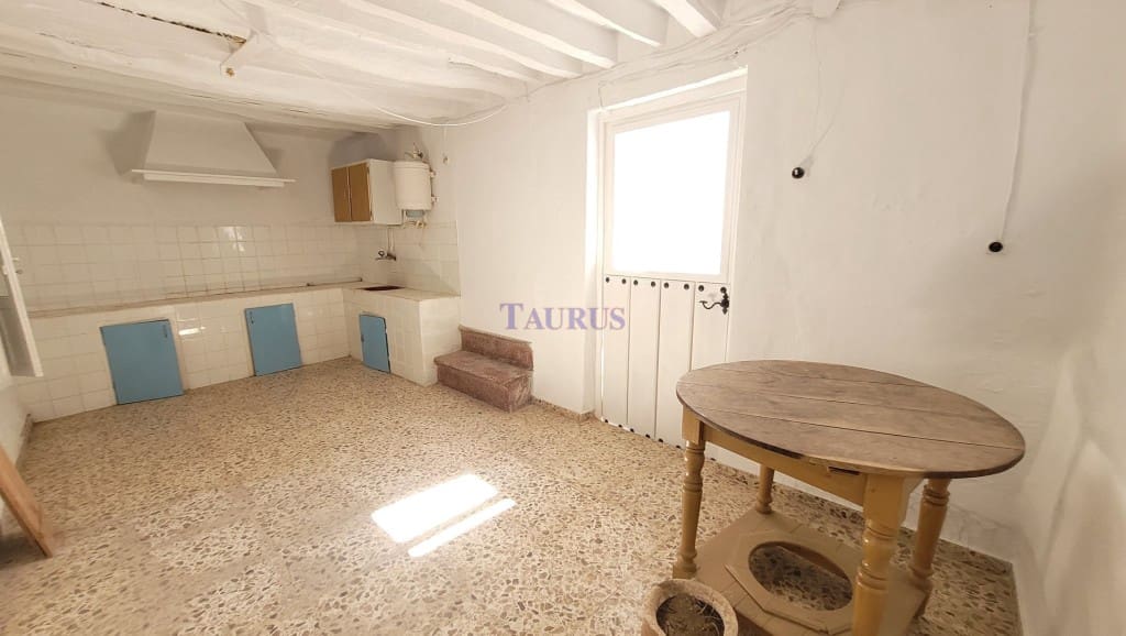3 slaapkamer Huis te koop in Canillas de Albaida - € 98.000 (Ref: 9349285)