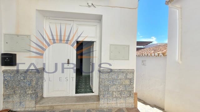 3 soveværelse Byhus til salg i Canillas de Albaida - € 98.000 (Ref: 9349285)