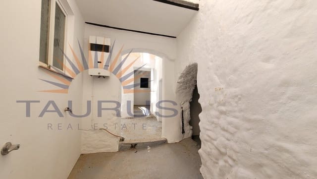 3 soveværelse Byhus til salg i Canillas de Albaida - € 98.000 (Ref: 9349285)