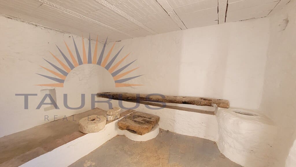 3 soverom Hus til salgs i Canillas de Albaida - € 98 000 (Ref: 9349285)