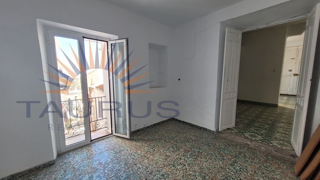 3 soverom Hus til salgs i Canillas de Albaida - € 98 000 (Ref: 9349285)
