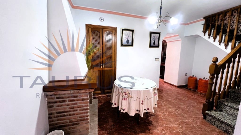 5 slaapkamer Huis te koop in Archez - € 180.000 (Ref: 9367223)