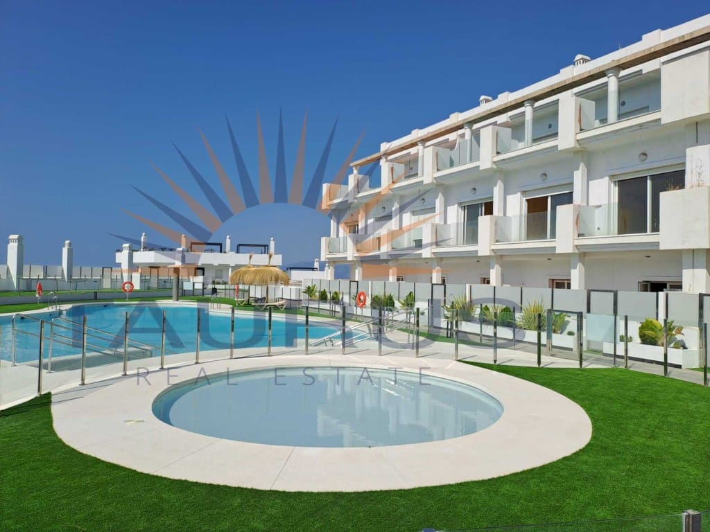 1 slaapkamer Appartement te koop in Rincon de la Victoria met zwembad garage - € 265.000 (Ref: 9371922)