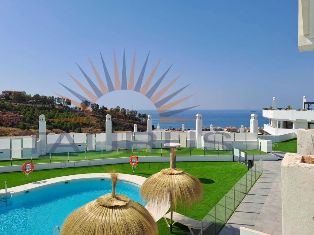 1 slaapkamer Appartement te koop in Rincon de la Victoria met zwembad garage - € 265.000 (Ref: 9371922)