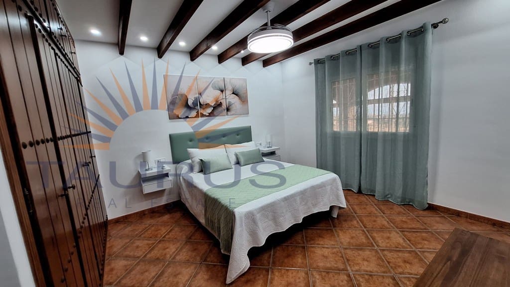 4 quarto Moradia para venda em Velez-Malaga - 650 000 € (Ref: 9395857)