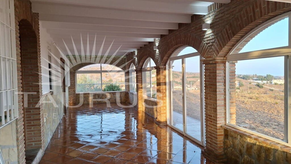 4 sovrum Villa till salu i Velez-Malaga - 650 000 € (Ref: 9395857)