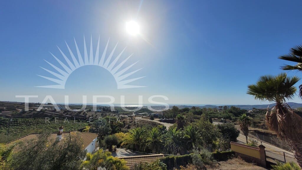 4 sovrum Villa till salu i Velez-Malaga - 650 000 € (Ref: 9395857)