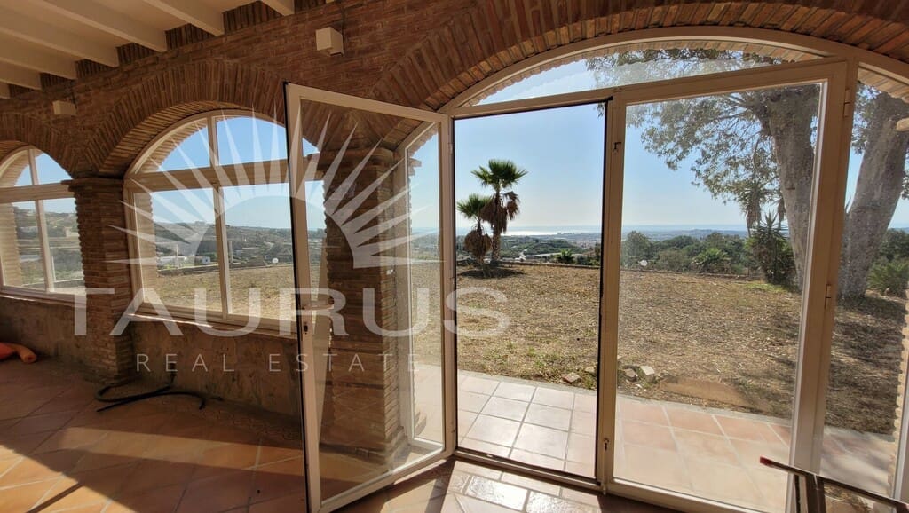 4 sovrum Villa till salu i Velez-Malaga - 650 000 € (Ref: 9395857)