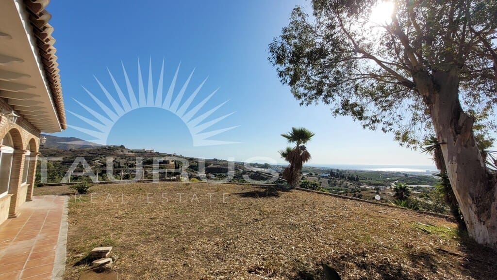 4 sovrum Villa till salu i Velez-Malaga - 650 000 € (Ref: 9395857)