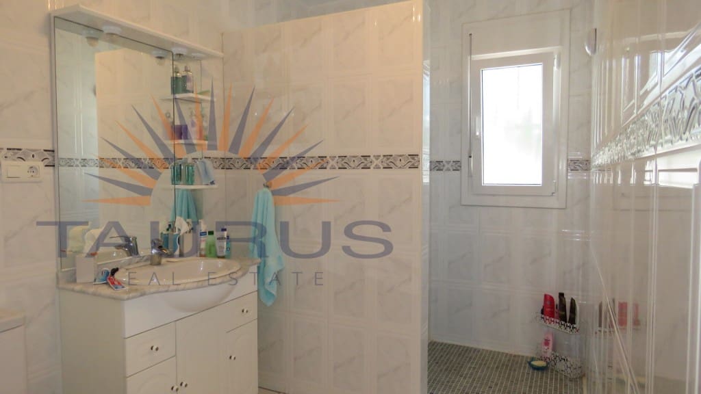 3 soverom Villa til salgs i Competa med svømmebasseng garasje - € 490 000 (Ref: 9403190)