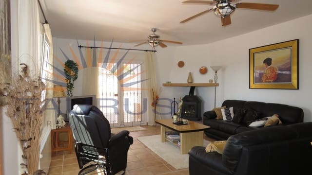 3 soverom Villa til salgs i Cómpeta med svømmebasseng garasje - € 490 000 (Ref: 9403190)