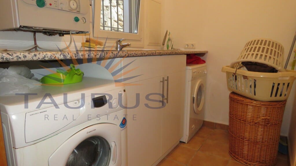 3 chambre Villa/Maison à vendre à Competa avec piscine garage - 490 000 € (Ref: 9403190)