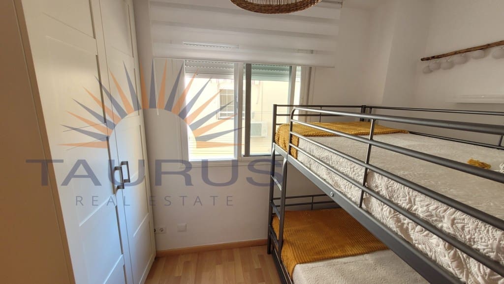 2 sovrum Lägenhet till salu i Caleta de Velez - 175 000 € (Ref: 9410786)