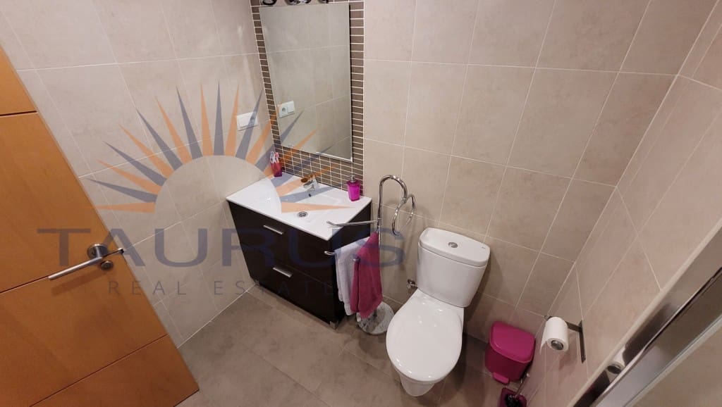 2 sovrum Lägenhet till salu i Caleta de Velez - 175 000 € (Ref: 9410786)