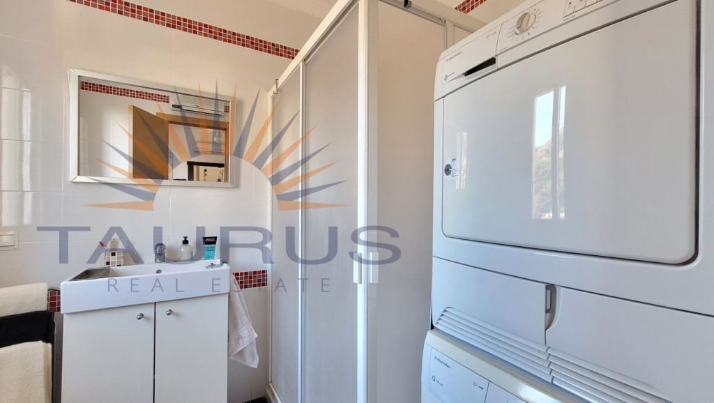 5 soveværelse Villa til salg i Competa med swimmingpool - € 345.000 (Ref: 9426991)