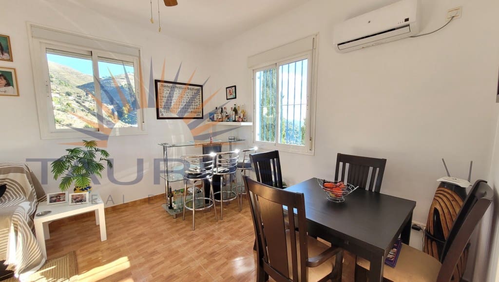 5 soveværelse Villa til salg i Competa med swimmingpool - € 345.000 (Ref: 9426991)