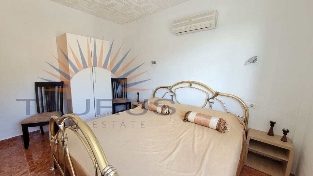 5 soveværelse Villa til salg i Competa med swimmingpool - € 345.000 (Ref: 9426991)