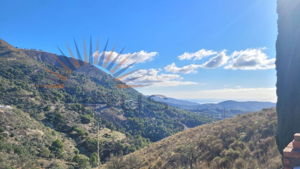 5 soveværelse Villa til salg i Competa med swimmingpool - € 345.000 (Ref: 9426991)