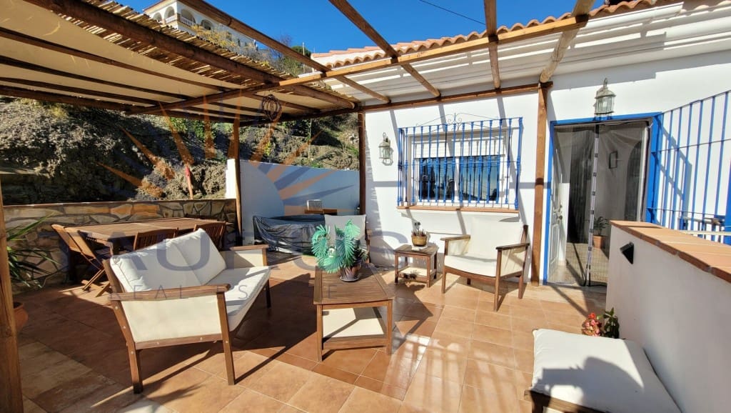 5 soveværelse Villa til salg i Competa med swimmingpool - € 345.000 (Ref: 9426991)