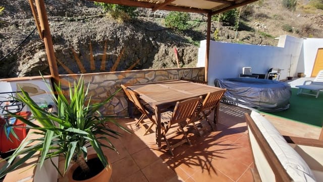 5 soveværelse Villa til salg i Cómpeta med swimmingpool - € 345.000 (Ref: 9426991)