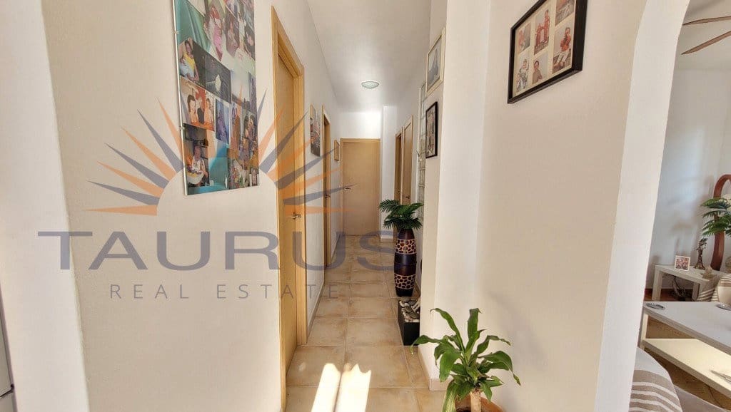 5 bedroom Villa for sale in Competa with pool garage - € 345,000 (Ref: 9426991)