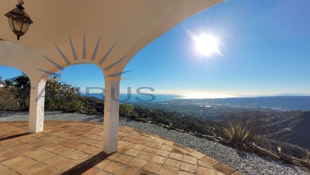 3 soverom Villa til salgs i Arenas de Velez, Arenas med svømmebasseng - € 649 000 (Ref: 9437043)