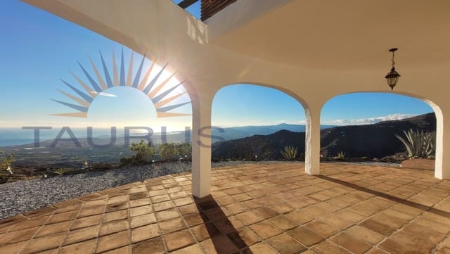 3 soverom Villa til salgs i Arenas de Velez, Arenas med svømmebasseng - € 649 000 (Ref: 9437043)