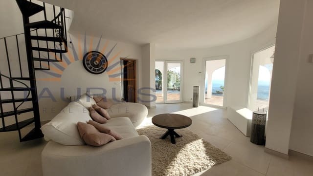 3 soverom Villa til salgs i Arenas de Velez, Arenas med svømmebasseng - € 649 000 (Ref: 9437043)