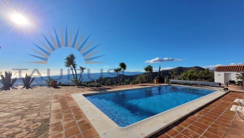 3 sovrum Villa till salu i Arenas de Velez med pool - 649 000 € (Ref: 9437043)