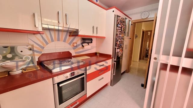 3 soveværelse Byhus til salg i Vélez-Málaga med swimmingpool garage - € 385.000 (Ref: 9446170)