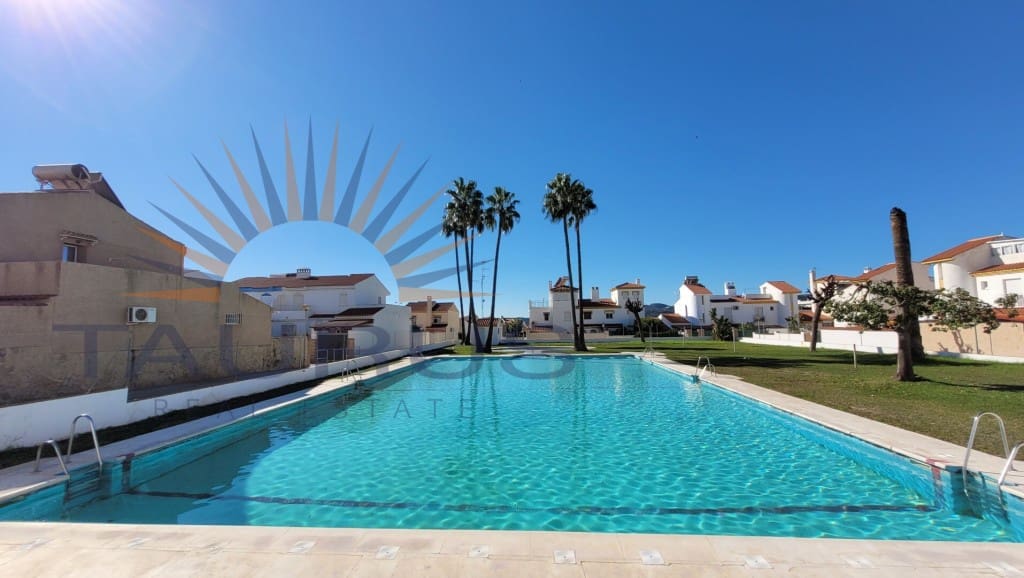 3 sovrum Hus till salu i Velez-Malaga med pool garage - 385 000 € (Ref: 9446170)