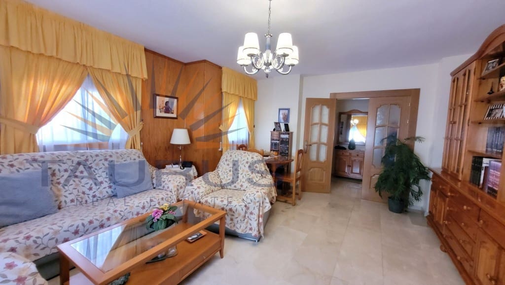 3 sovrum Hus till salu i Velez-Malaga med pool garage - 385 000 € (Ref: 9446170)