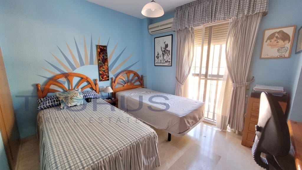 3 sovrum Hus till salu i Velez-Malaga med pool garage - 385 000 € (Ref: 9446170)