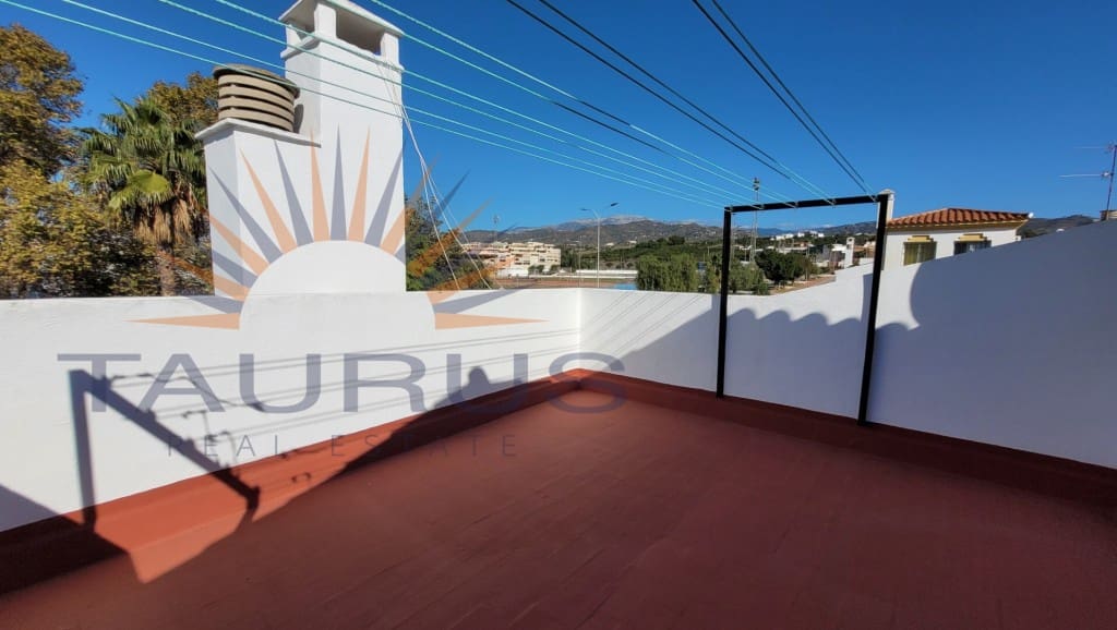 3 sovrum Hus till salu i Velez-Malaga med pool garage - 385 000 € (Ref: 9446170)