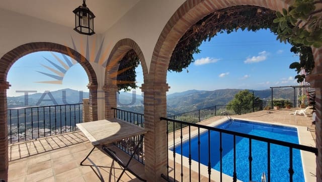 Chalet de 5 habitaciones en Cómpeta en venta con piscina garaje - 575.000 € (Ref: 9488246)
