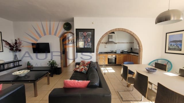 5 bedroom Villa for sale in Cómpeta with pool - € 575,000 (Ref: 9488246)