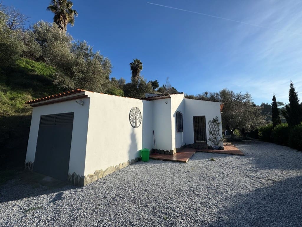 2 soveværelse Villa til salg i Competa med swimmingpool garage - € 279.000 (Ref: 9508654)