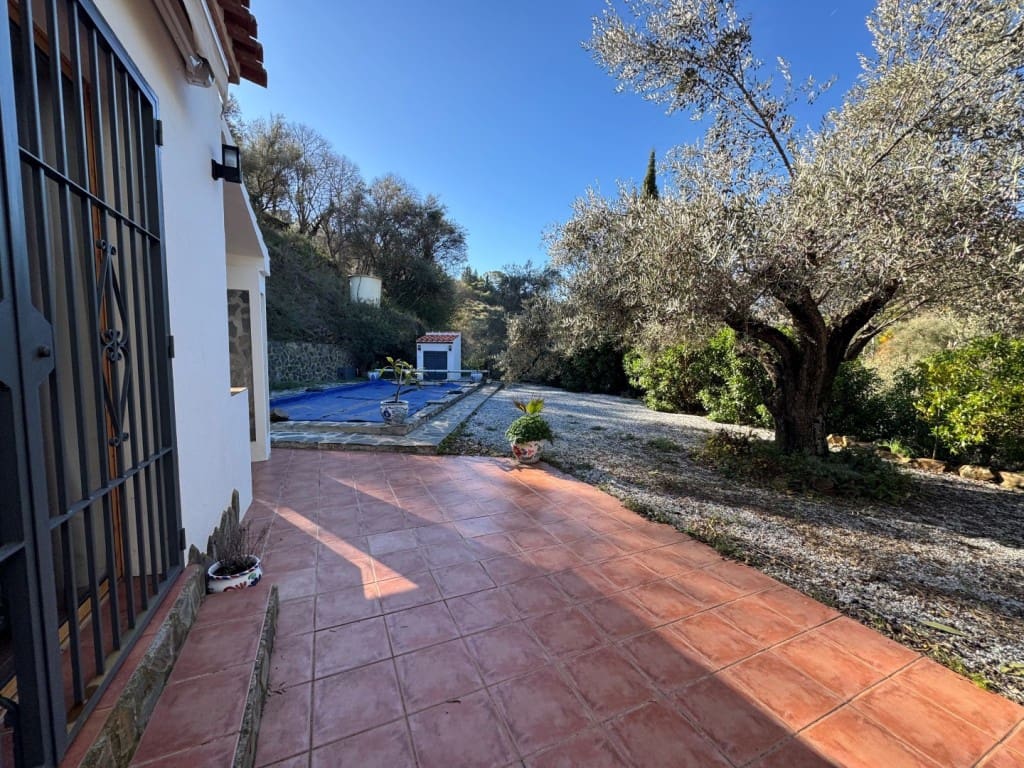 2 soveværelse Villa til salg i Competa med swimmingpool garage - € 279.000 (Ref: 9508654)