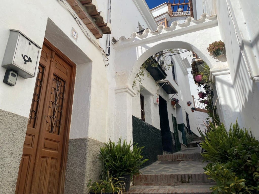 2 bedroom Townhouse for sale in Canillas de Aceituno - € 170,000 (Ref: 9508655)