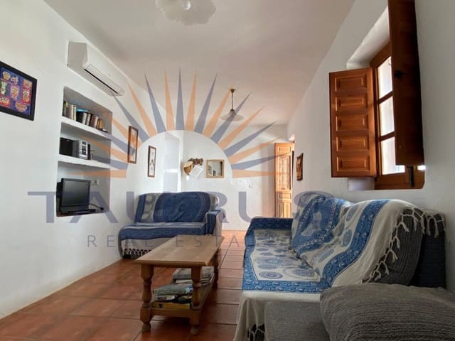 2 quarto Casa em Banda para venda em Canillas de Aceituno - 170 000 € (Ref: 9508655)