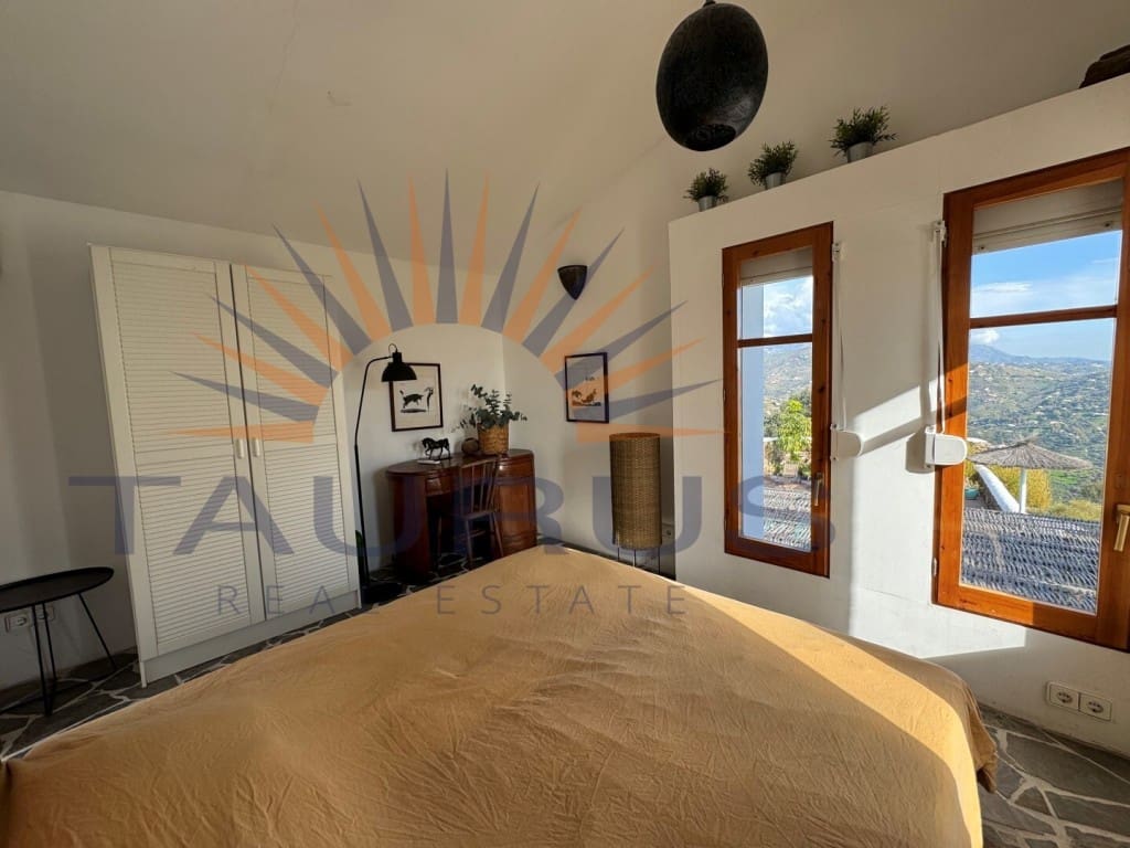 4 quarto Moradia para venda em Sayalonga com piscina - 798 000 € (Ref: 9524098)