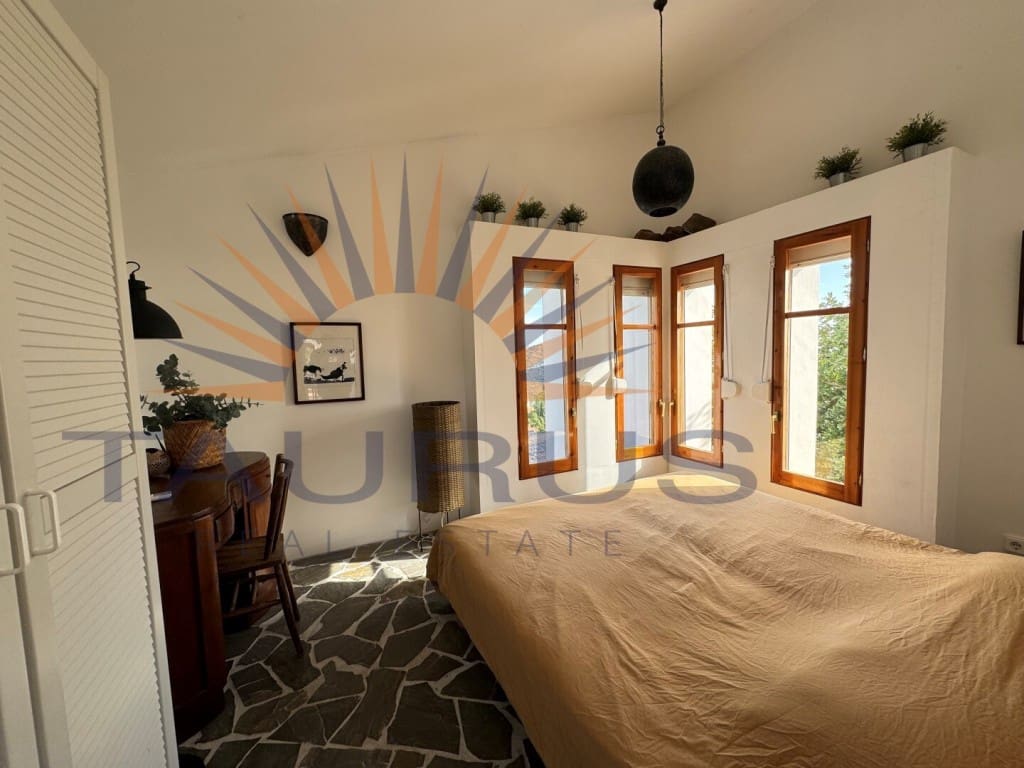 4 quarto Moradia para venda em Sayalonga com piscina - 798 000 € (Ref: 9524098)