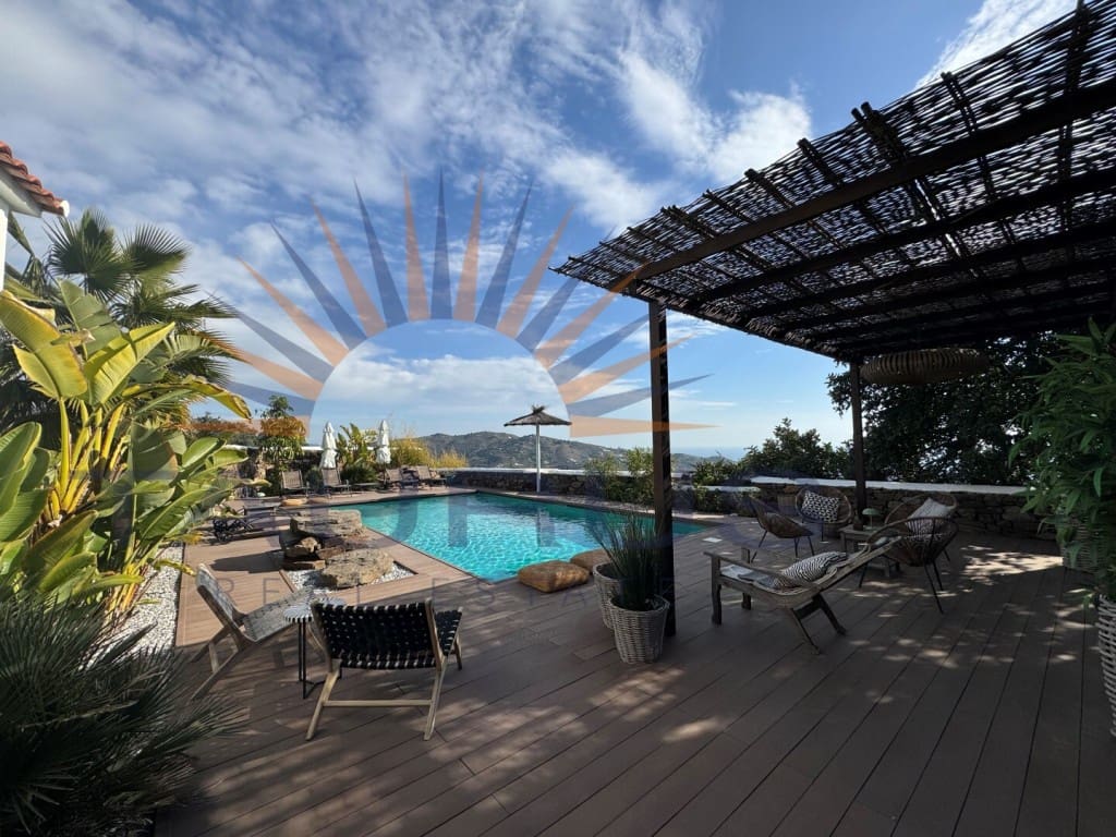 4 quarto Moradia para venda em Sayalonga com piscina - 798 000 € (Ref: 9524098)