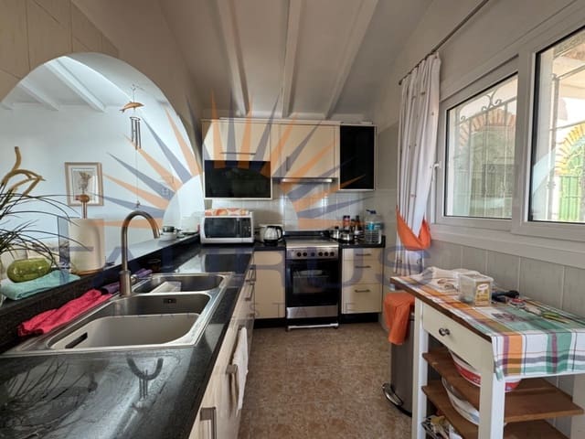 2 soveværelse Villa til salg i Cómpeta - € 315.000 (Ref: 9530186)