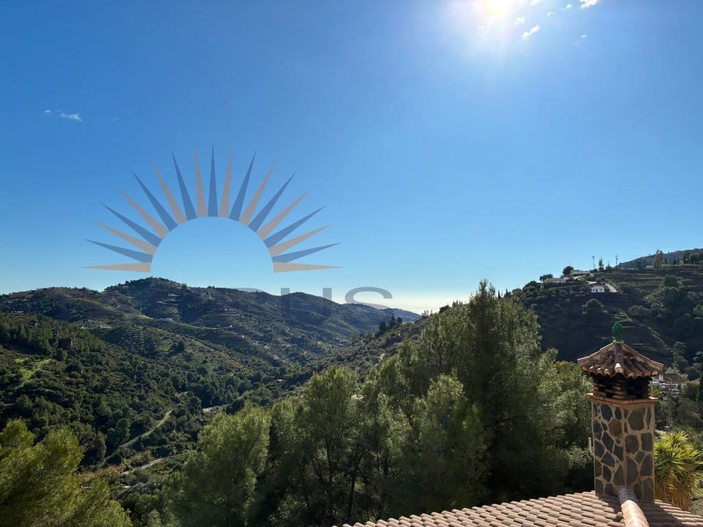 4 soveværelse Villa til salg i Competa med swimmingpool - € 465.000 (Ref: 9533463)